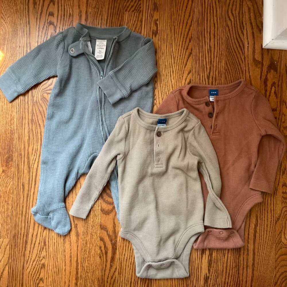 Great Condition 3-6 Months Waffle Onesies (Old Navy) and Sleeper (Little Planet)